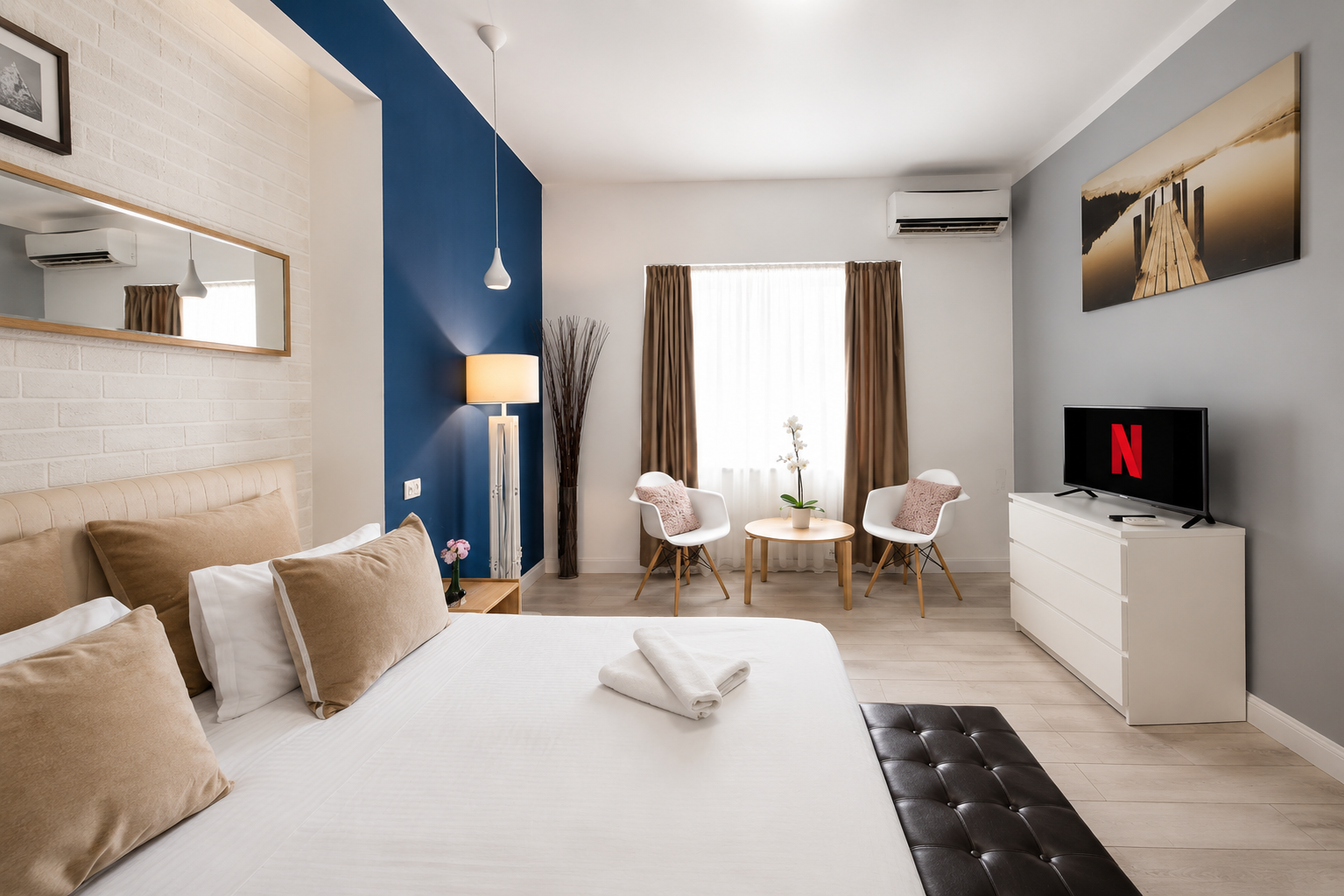 Metropole Apartments Old City Yard View Studios